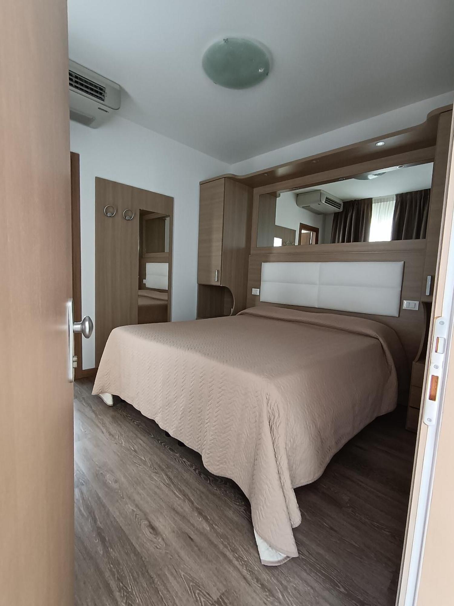 Hotel Columbia & Ninfea Lido di Jesolo Eksteriør billede