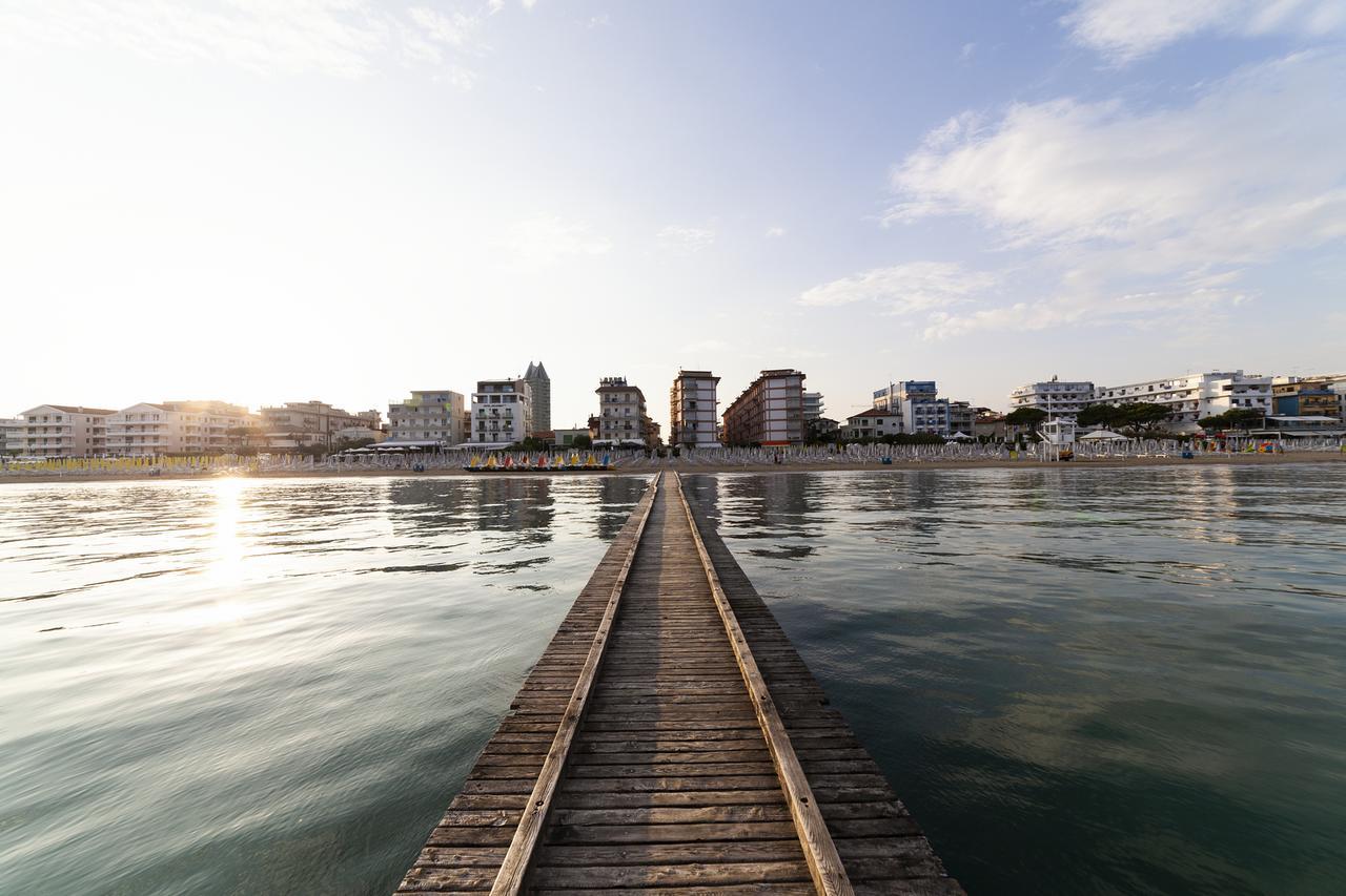 Hotel Columbia & Ninfea Lido di Jesolo Eksteriør billede