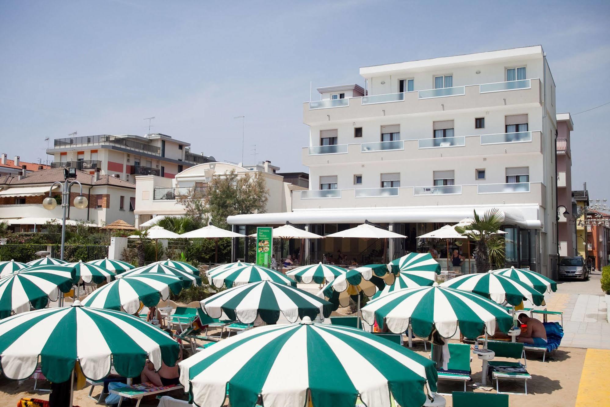 Hotel Columbia & Ninfea Lido di Jesolo Eksteriør billede